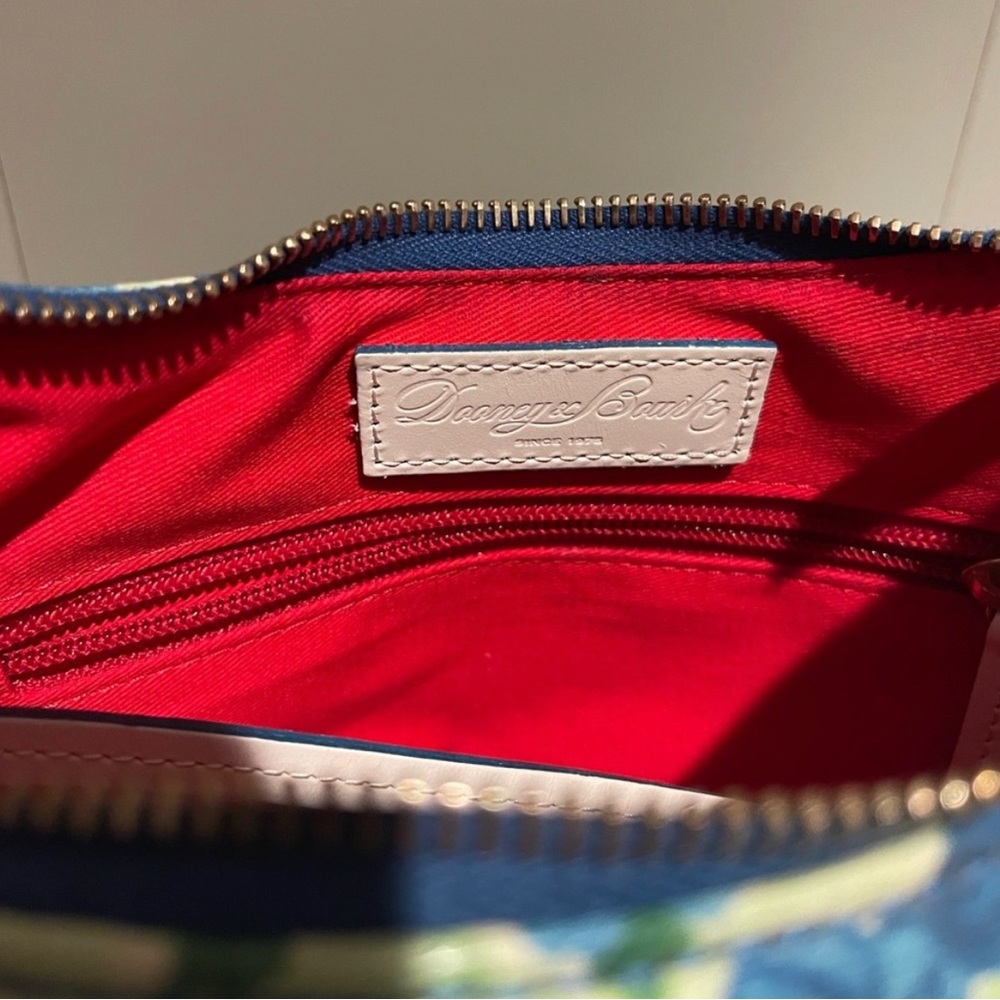 Dooney Bag Euc Unique Pattern - image 5